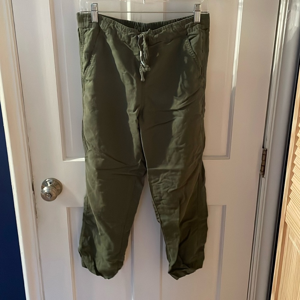 J Crew high rise green linen crop pants